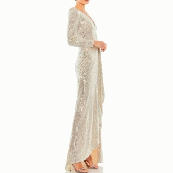 NEW IEENA Mac Duggal Sequin Evening Gown Dress Size 10 Silver Long Sleeve 26395 - Picture 6 of 8